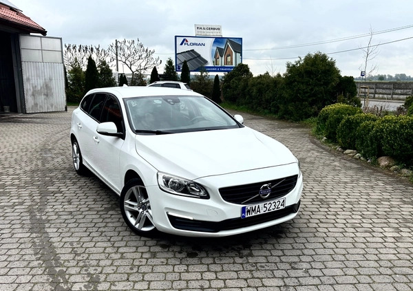 Volvo V60 cena 45400 przebieg: 195222, rok produkcji 2016 z Ostrołęka małe 121